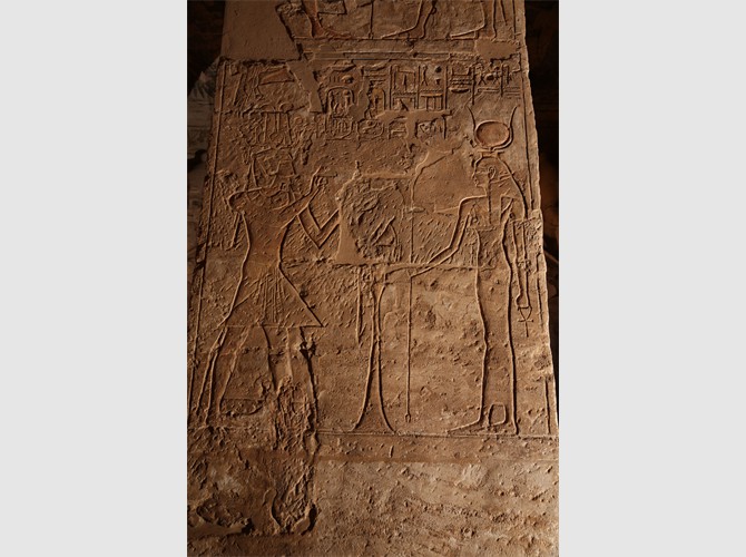 PM GT 35_44 pilier  VIb_2 Maat à Hathor