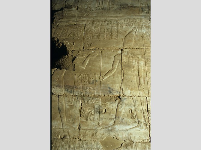 PM 83b-1 Abydos S1 2004 12 23 40229