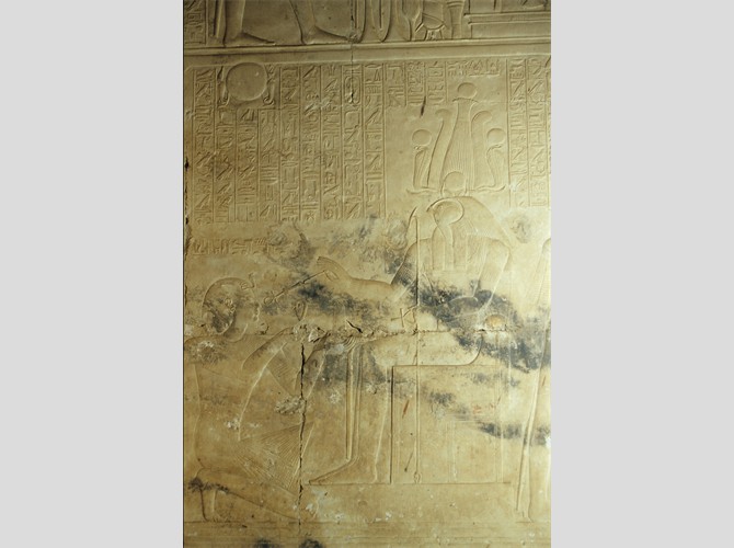 PM 123b-4 Abydos S1 2004 12 23 40357