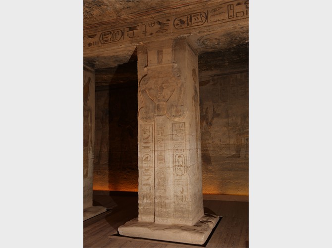 PM PT 15_29 pilier  IIId Hathorique