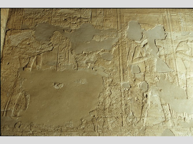 PM 77b Abydos S1 2004 12 23 40241