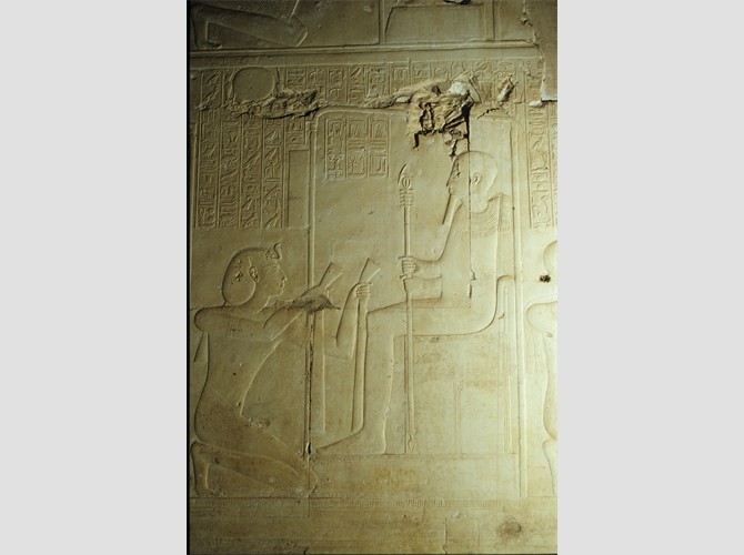 PM 114b-2 Abydos S1 2004 12 23 40391
